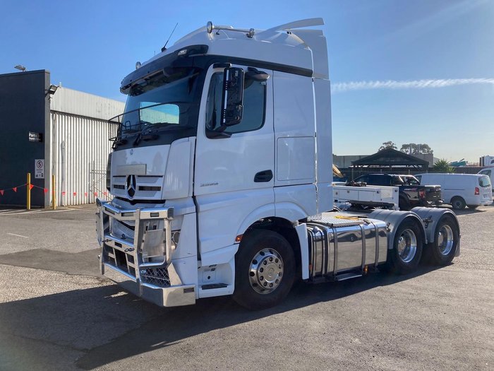 2019 Mercedes-Benz Actros 2658LS White