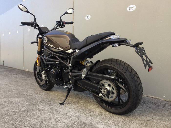 2022 Benelli Leoncino 800 