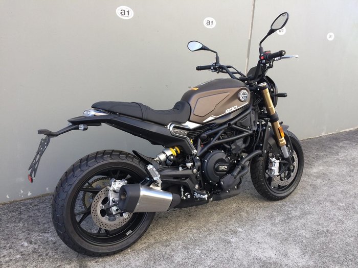 2022 Benelli Leoncino 800 