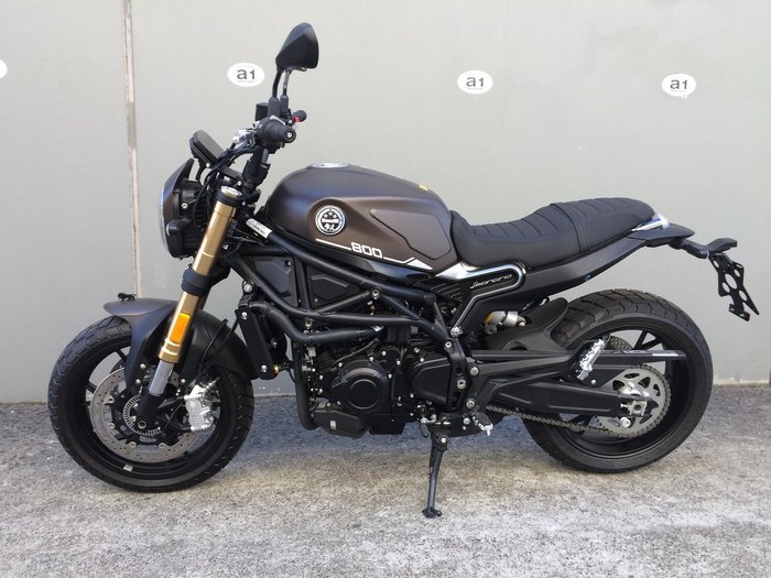 2022 Benelli Leoncino 800 