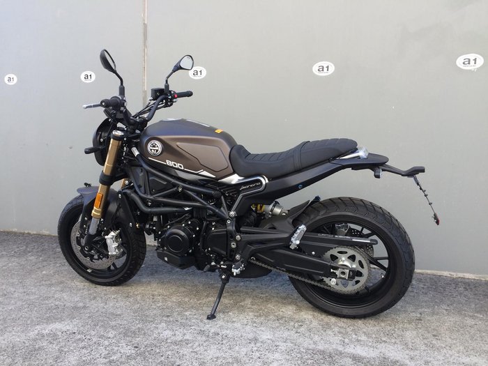 2022 Benelli Leoncino 800 