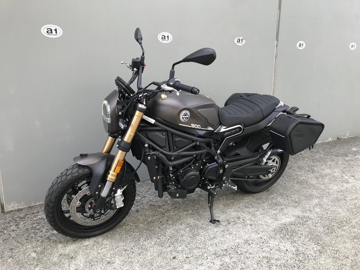 2022 Benelli Leoncino 800 