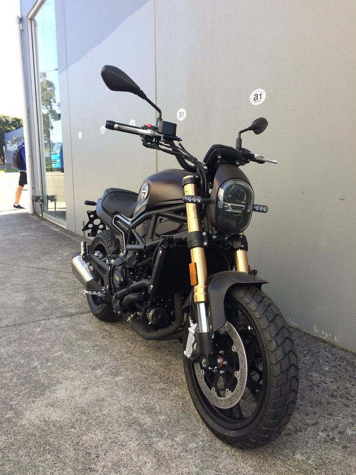 2022 Benelli Leoncino 800 