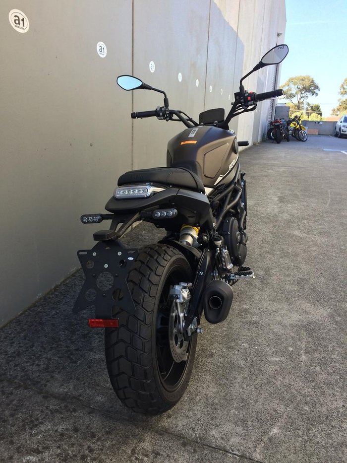 2022 Benelli Leoncino 800 