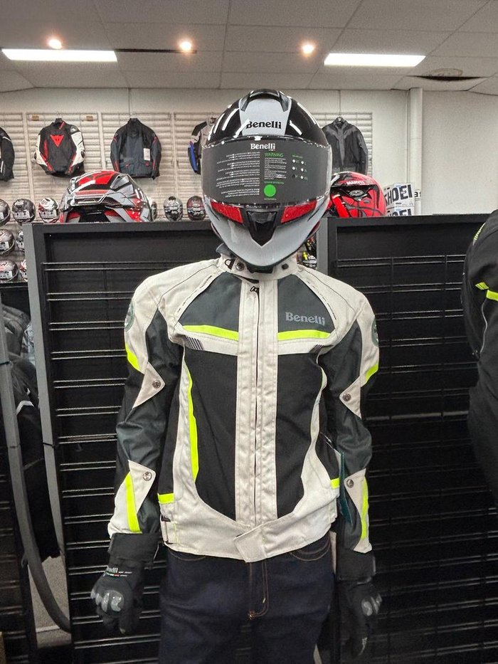 2022 Benelli Leoncino 800 