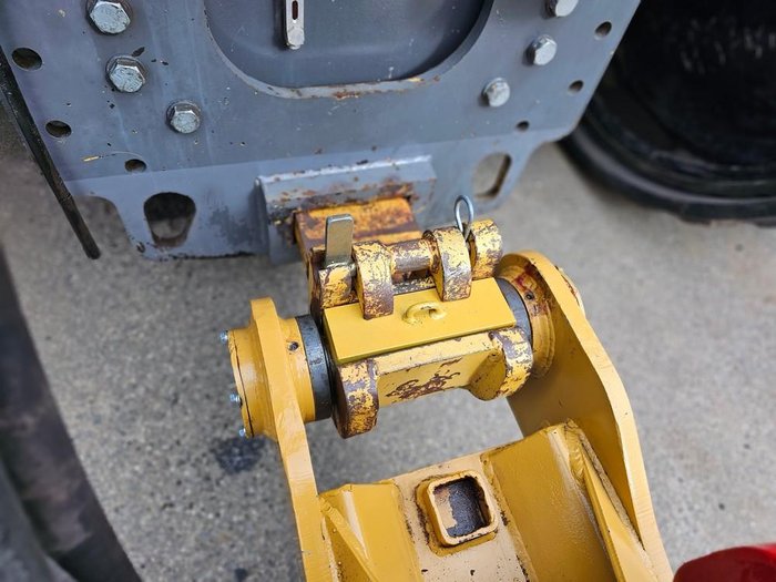 2013 Caterpillar Mt855c