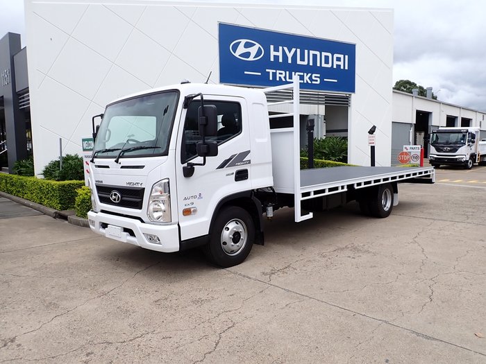 2023 HYUNDAI EX9 ELWB WHITE