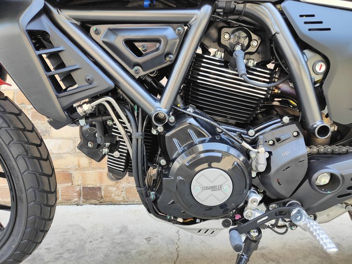 2023 DUCATI SCRAMBLER FULL THROTTLE ROAD BLACK