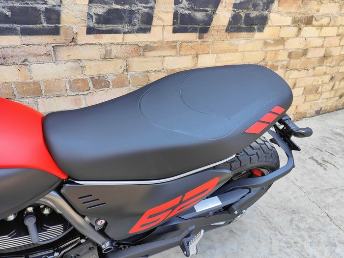 2023 DUCATI SCRAMBLER FULL THROTTLE ROAD BLACK