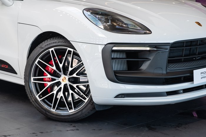 2021 Porsche Macan