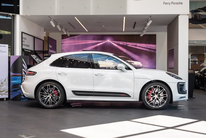 2021 Porsche Macan