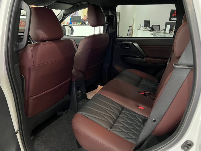 2025 MITSUBISHI PAJERO SPORT GSR