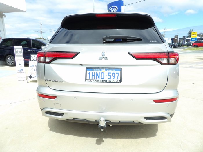 2022 Mitsubishi Outlander LS