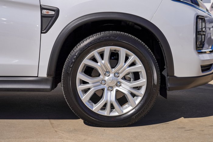 2024 Mitsubishi ASX ES
