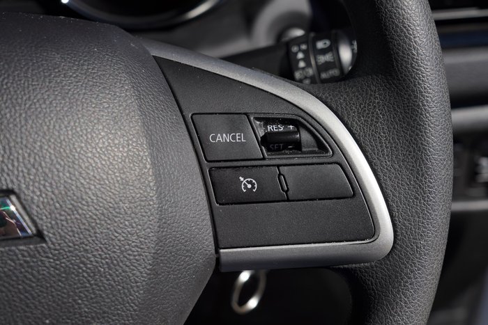 2024 Mitsubishi ASX ES