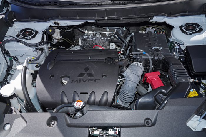 2024 Mitsubishi ASX ES