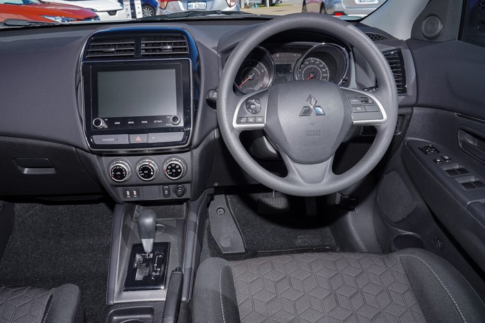 2024 Mitsubishi ASX ES