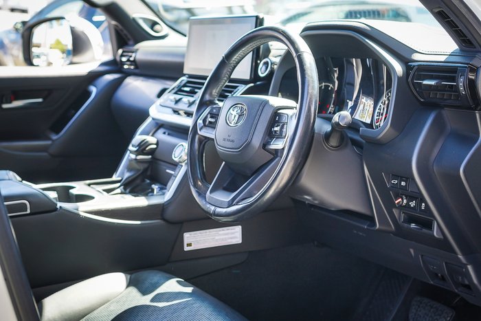 2021 Toyota LANDCRUISER Sahara ZX