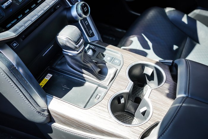 2021 Toyota LANDCRUISER Sahara ZX