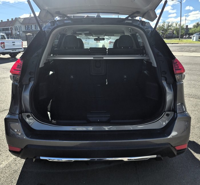 2018 NISSAN X-TRAIL ST-L (4WD)