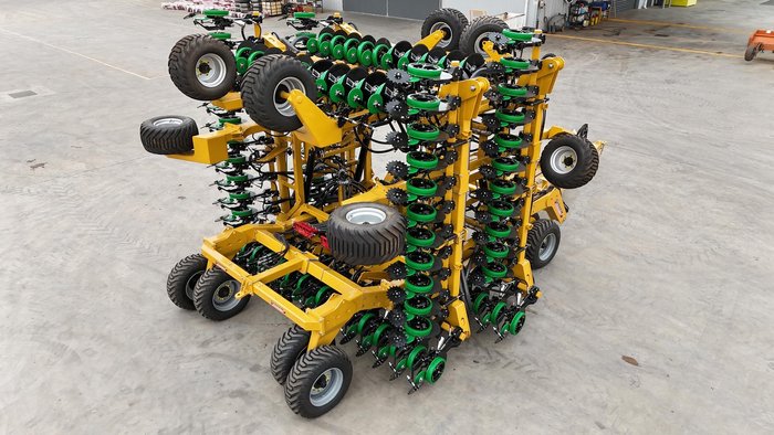 0 Serafin Ultisow S18/S20 BI FOLD SINGLE DISC AIR SEEDER NEW YELLOW