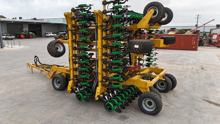 0 Serafin Ultisow S18/S20 BI FOLD SINGLE DISC AIR SEEDER NEW YELLOW