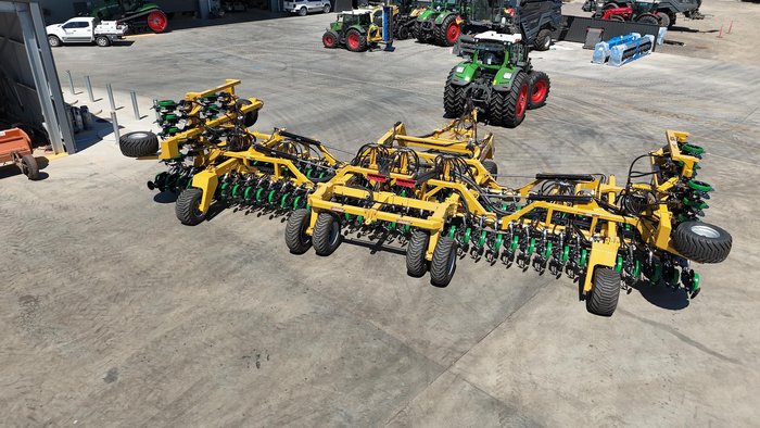 0 SERAFIN ULTISOW S18/S20 BI FOLD SINGLE DISC AIR SEEDER NEW YELLOW
