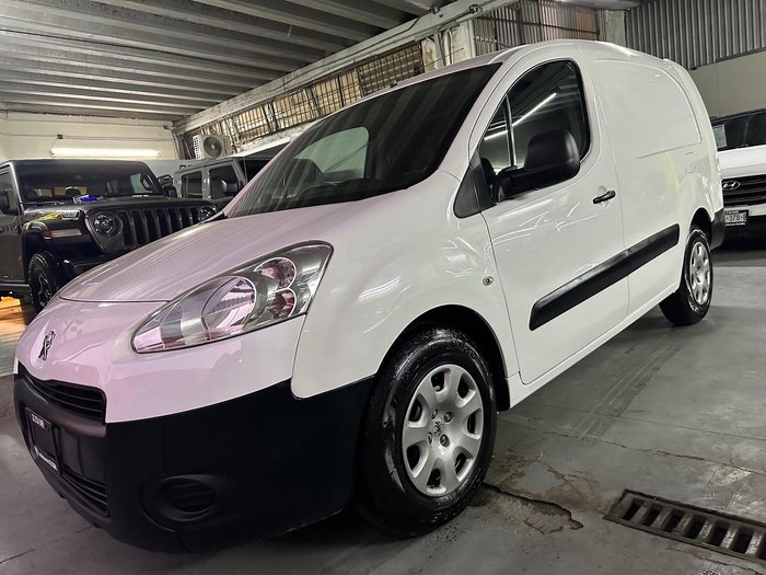 2015 Peugeot Partner