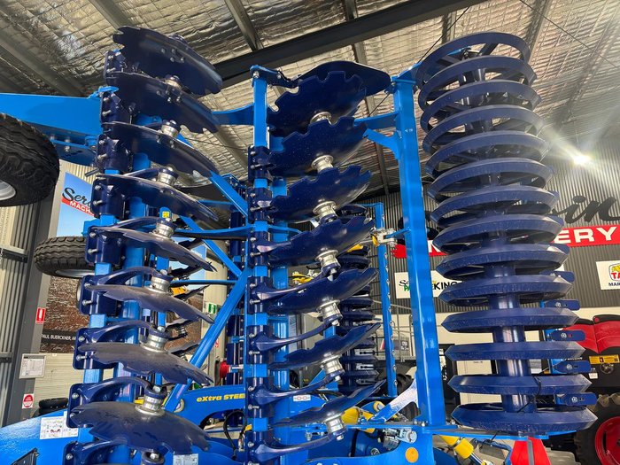 0 Farmet Softer 6Ps Trailed Speed Disc With Vee Roller New BLUE