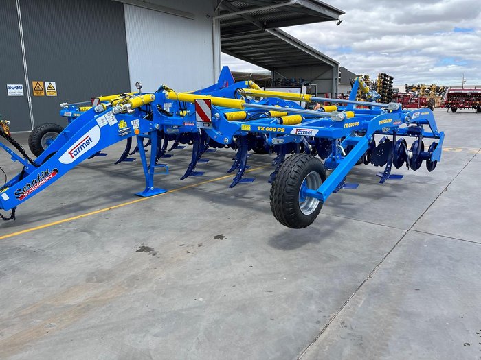0 FARMET TRIOLENT TX600 PS TRAILED TYNE CULTIVATOR BLUE