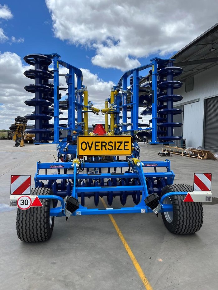 0 FARMET TRIOLENT TX600 PS TRAILED TYNE CULTIVATOR BLUE