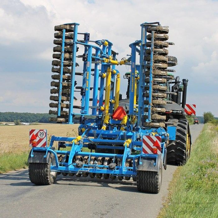 0 FARMET TRIOLENT TX600 PS TRAILED TYNE CULTIVATOR BLUE