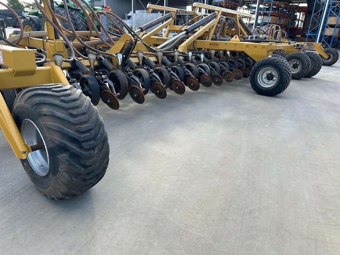 0 SERAFIN ULTISOW S50 62 SINGLE DISC SEEDER BAR USED YELLOW