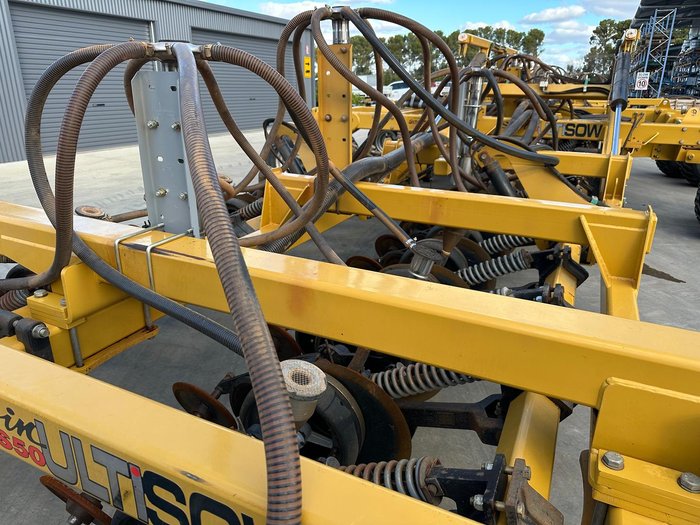 0 Serafin Ultisow S50 62 SINGLE DISC SEEDER BAR USED Yellow