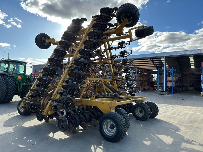 0 Serafin Ultisow S50 62 SINGLE DISC SEEDER BAR USED Yellow