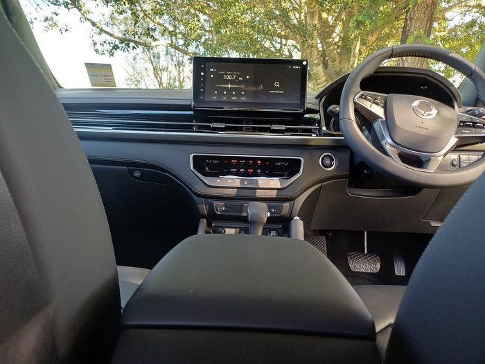 2025 KGM MUSSO ADVANCE