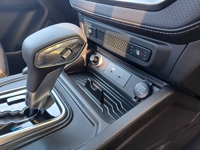 2025 KGM MUSSO ADVANCE