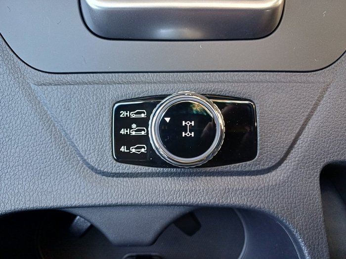 2025 KGM MUSSO ADVANCE