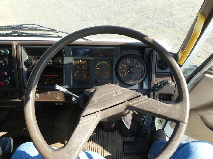 1992 Hino Ft WHITE