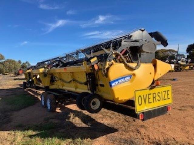 2016 New Holland Cr8.90