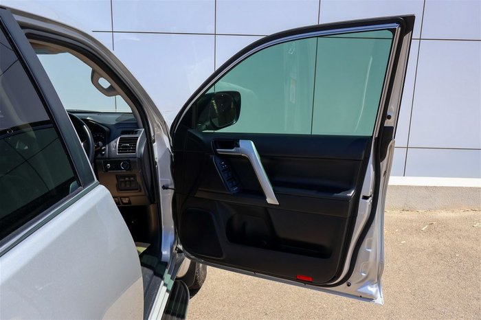 2019 Toyota Prado PRADO DSL WGN AT VX 4277430 003