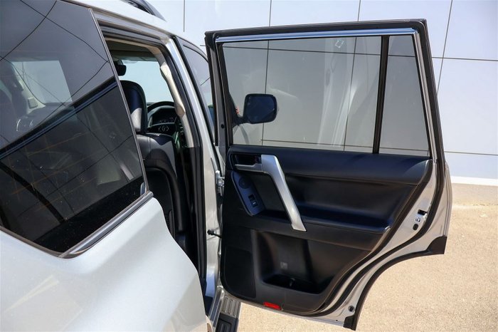 2019 Toyota Prado PRADO DSL WGN AT VX 4277430 003