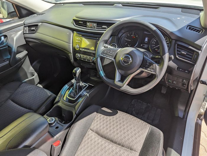 2017 Nissan X-TRAIL TS