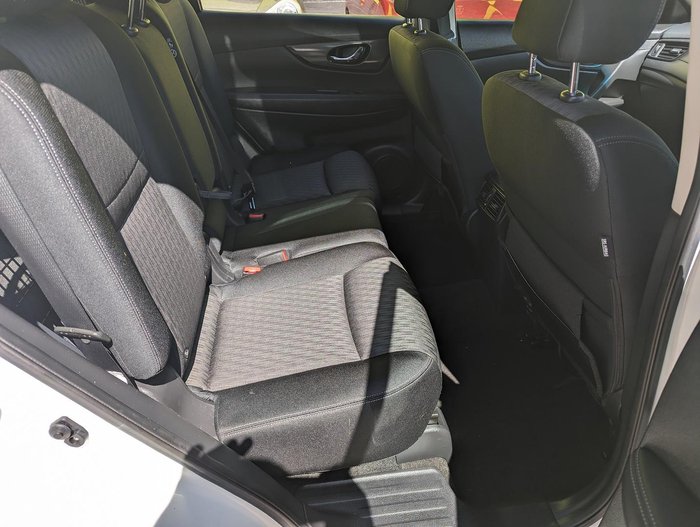 2017 Nissan X-TRAIL TS