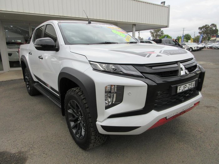 2023 Mitsubishi Triton Xtreme