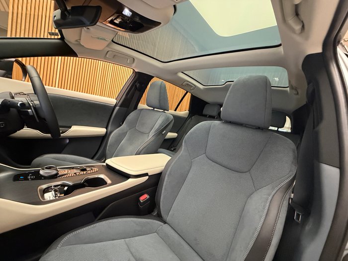 2023 Lexus RZ 450e Sports Luxury EM 71.4 kWh Battery Automatic Wagon