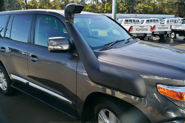 2013 TOYOTA LANDCRUISER SAHARA (4x4)