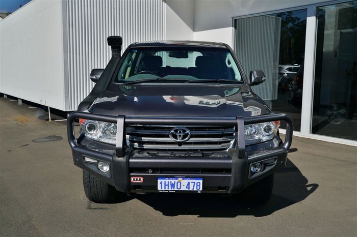 2013 TOYOTA LANDCRUISER SAHARA (4x4)