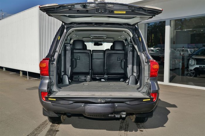 2013 TOYOTA LANDCRUISER SAHARA (4x4)