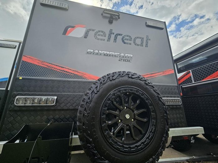 2024 Retreat Daydream 210C